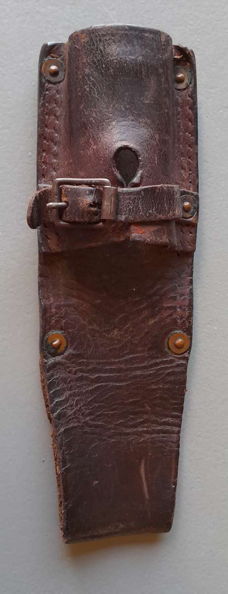 WW1 Pattern 1907 Sanderson Bayonet with WW2 Mangrovite Scabbard and Leather Frog.