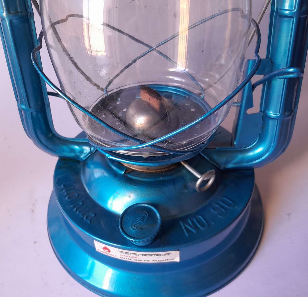 Luo Hua No.90 Paraffin Lantern. 34cm.
