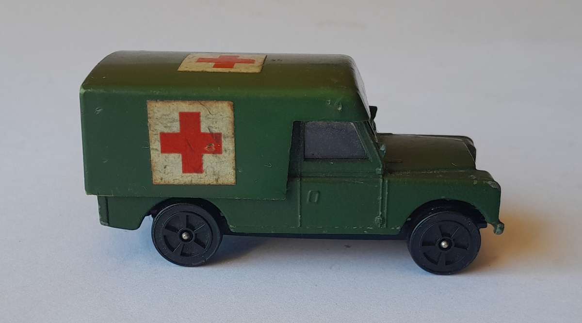 1970's Corgi Juniors Land Rover Army Ambulance. Removeable Canopy.