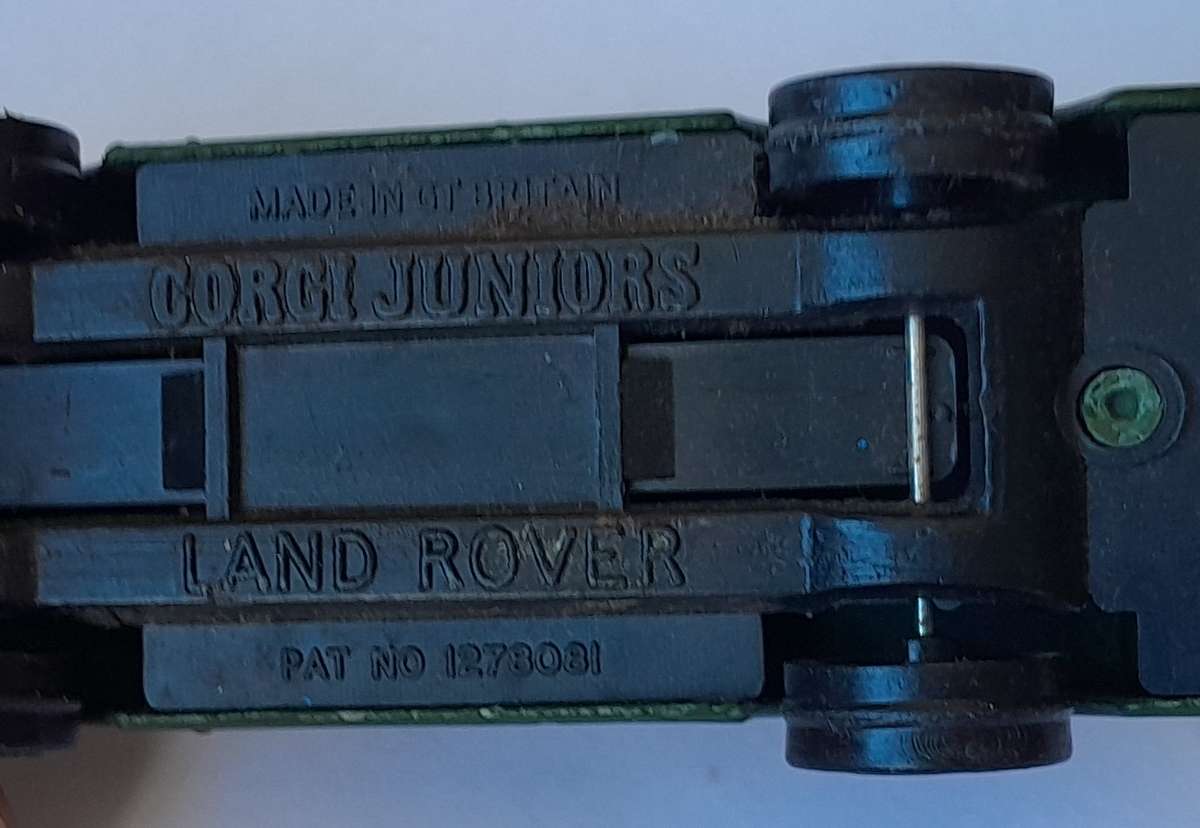 1970's Corgi Juniors Land Rover Army Recovery Vehicle.