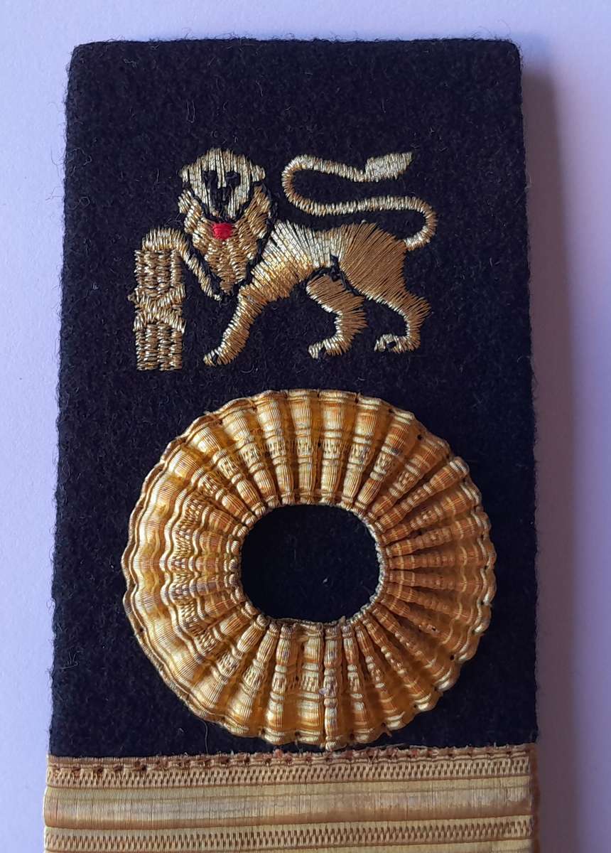 Pair SA Navy Commodore Rank Shoulder Epaulettes.  Good Condition.