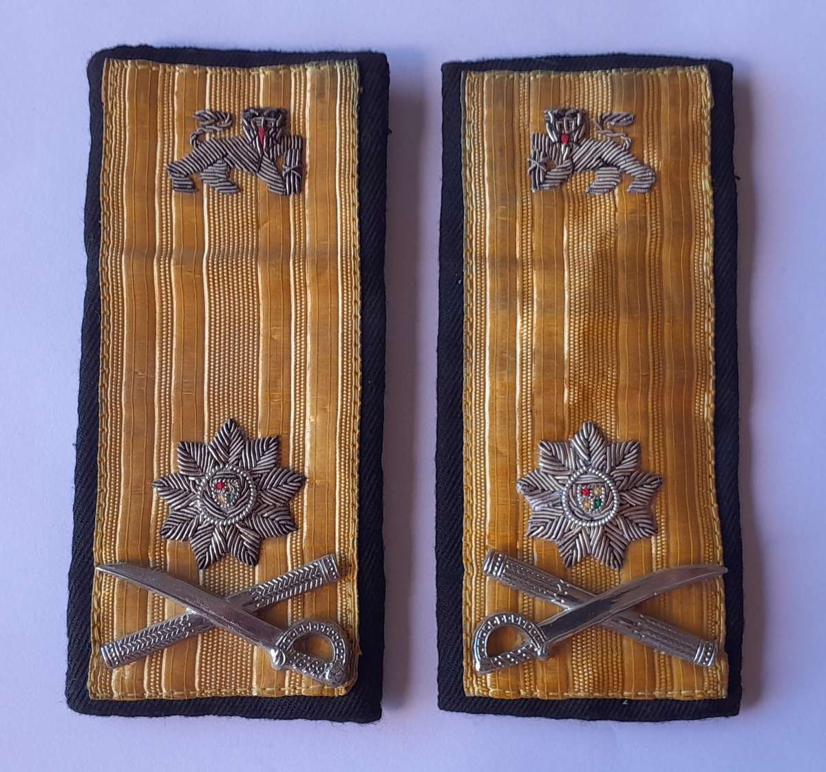Pair SA Navy Rear Admiral Bullion Rank Shoulder Epaulettes. Good Condition.