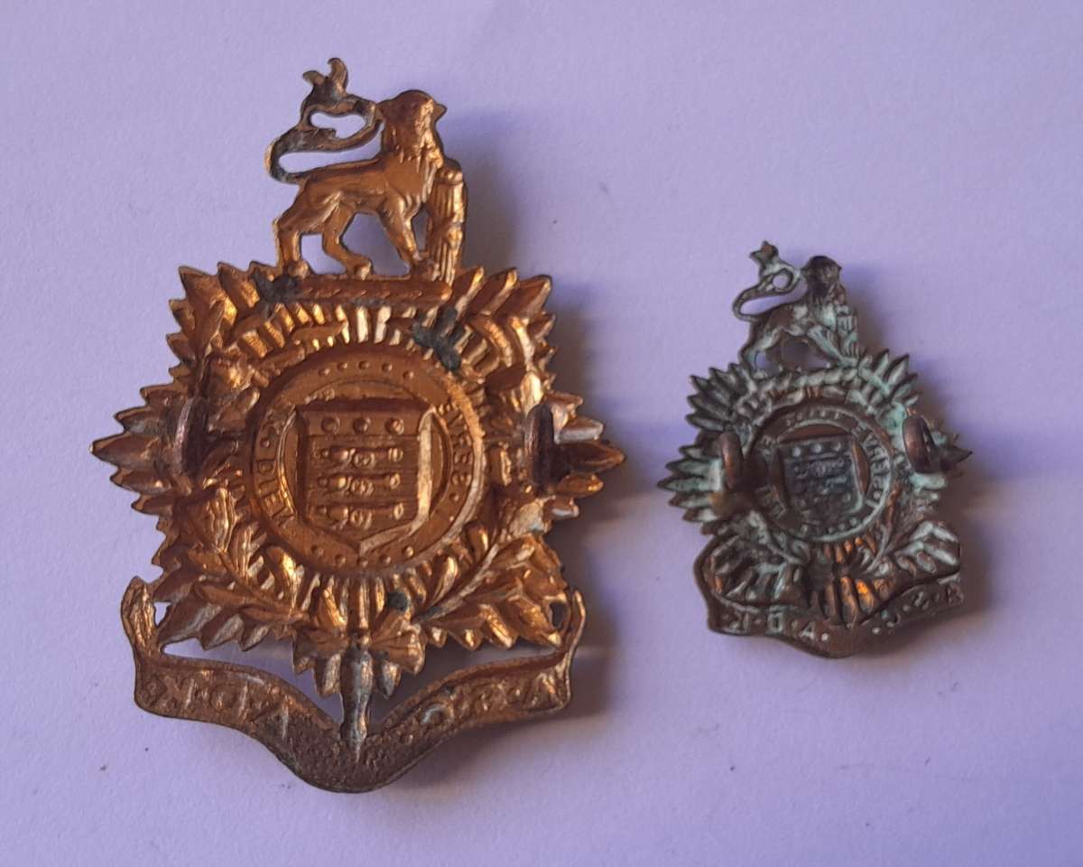 SA Army Service Corps Badge Set.  Cap & Collar.  Lugs Intact.