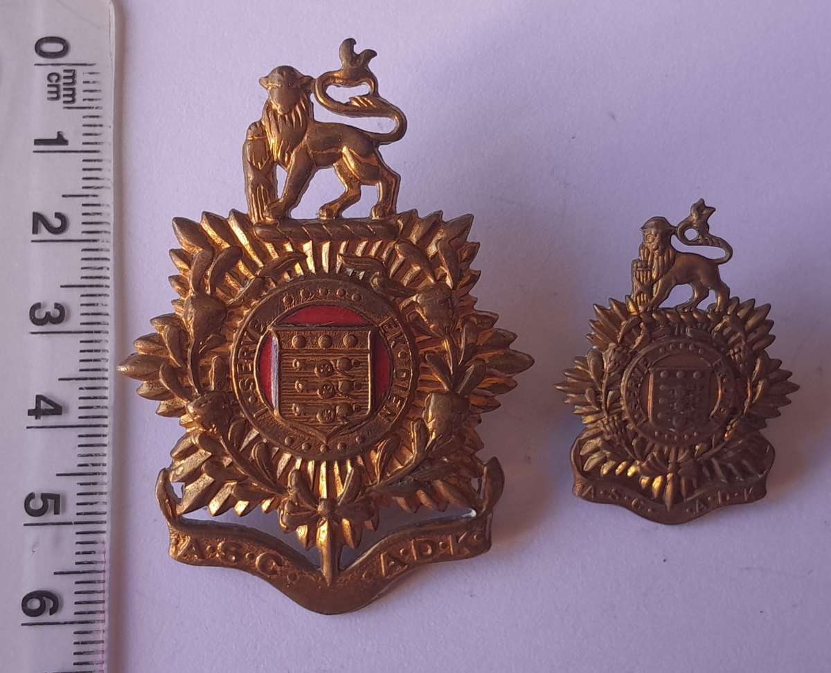 SA Army Service Corps Badge Set.  Cap & Collar.  Lugs Intact.