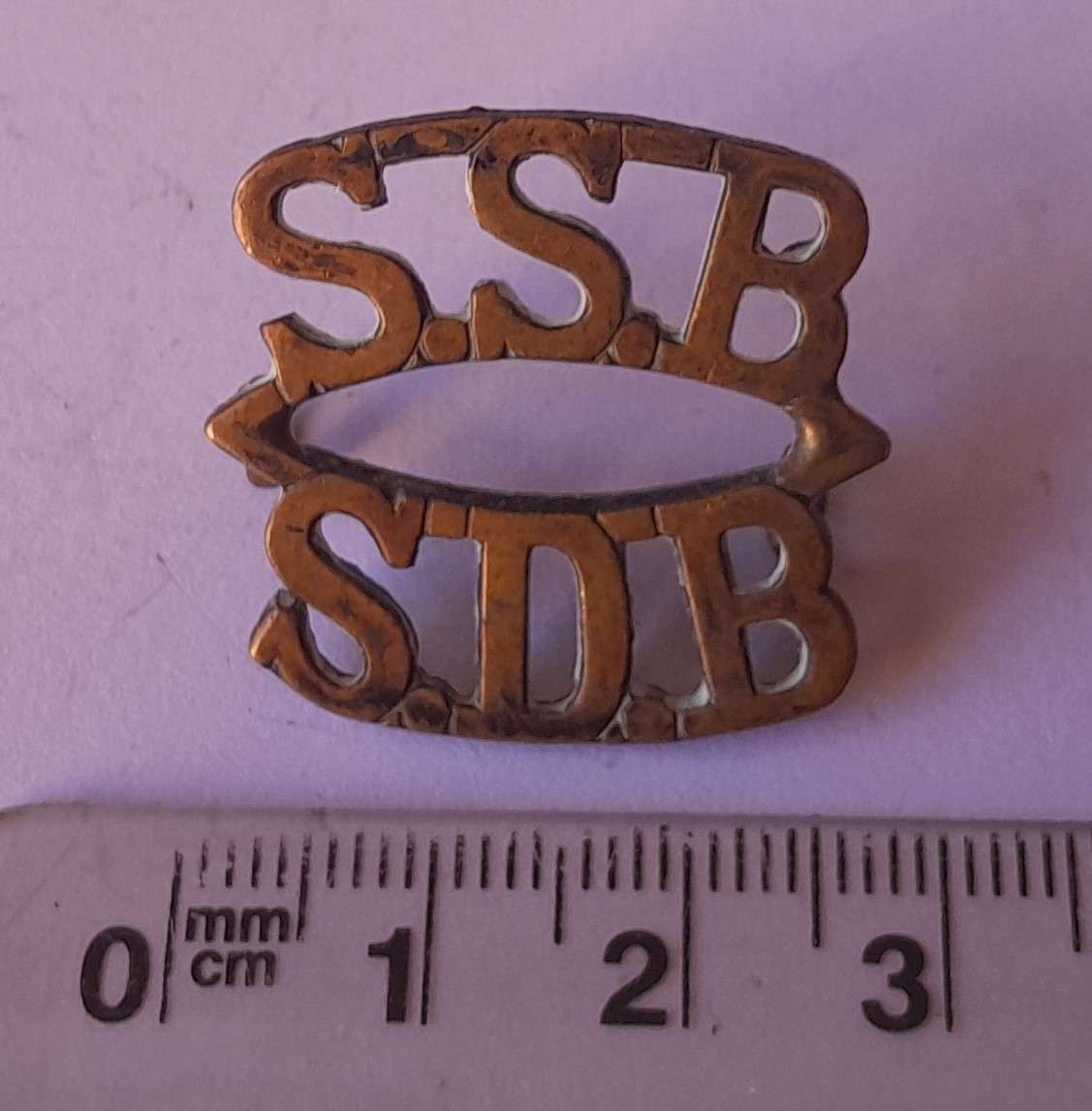 Early SA Army Special Service Battalion Brass Shoulder Title.  Lugs Intact.