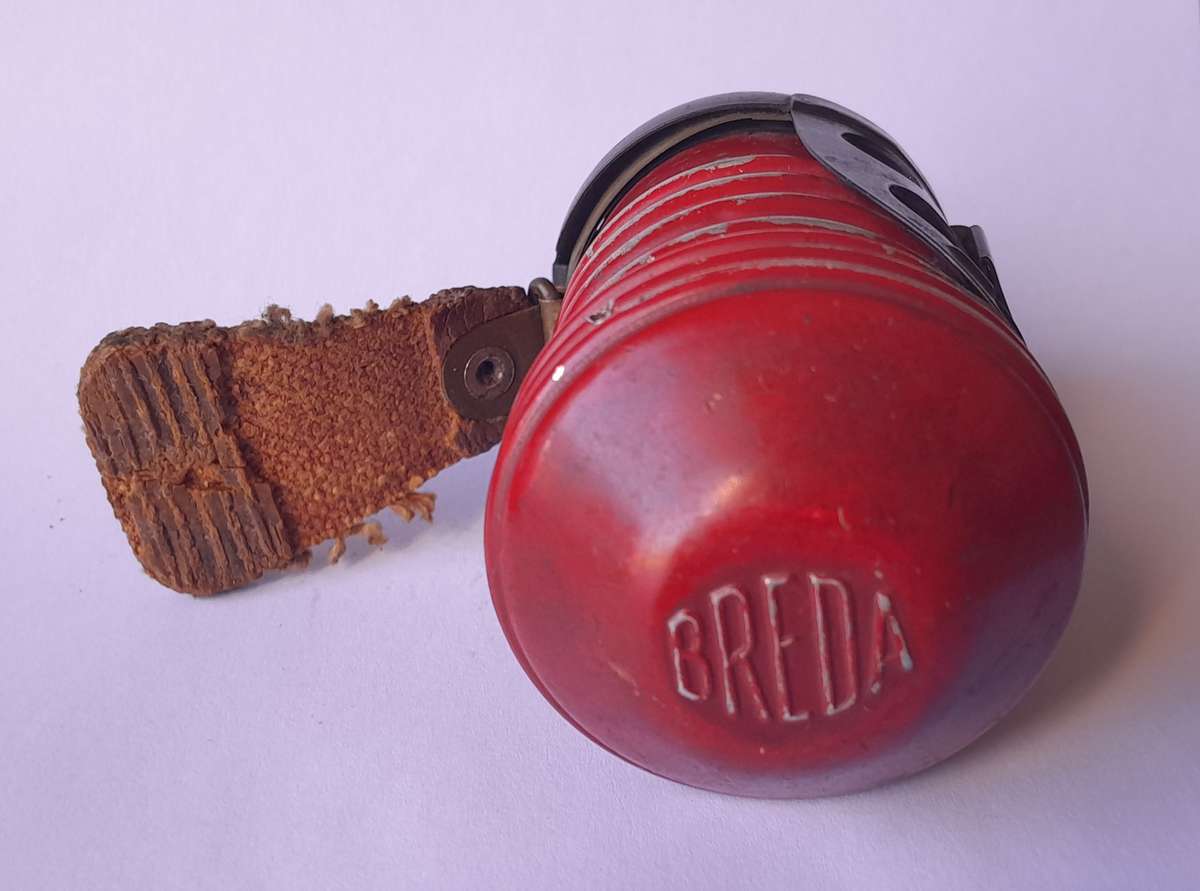 WW2 Italian Breda M35 "Red Devil" Hand Grenade (Inert).  No International Shipping.