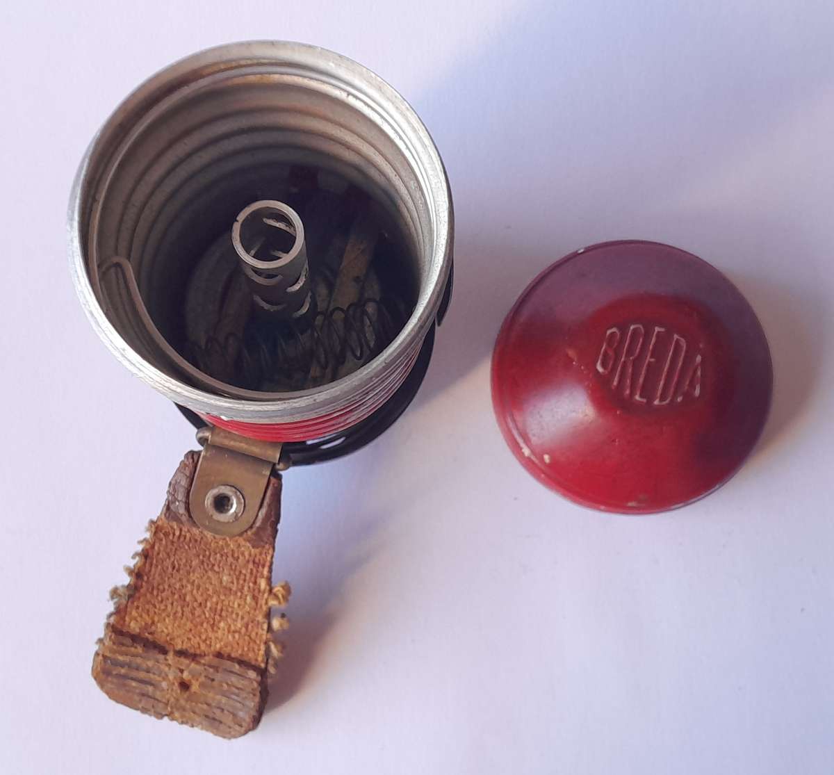 WW2 Italian Breda M35 "Red Devil" Hand Grenade (Inert).  No International Shipping.