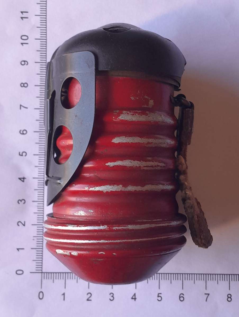 WW2 Italian Breda M35 "Red Devil" Hand Grenade (Inert).  No International Shipping.