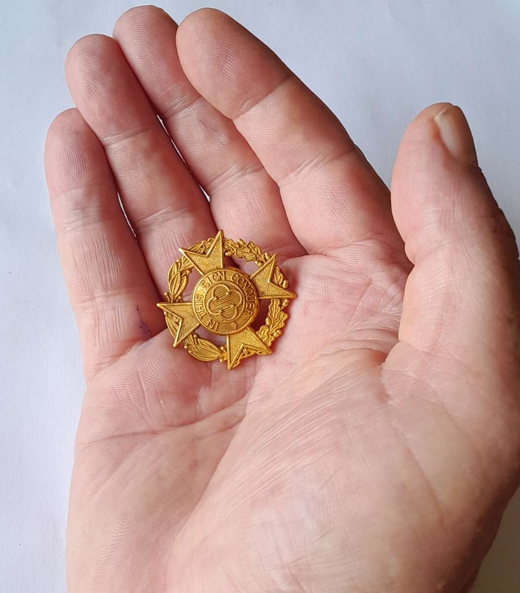 Rhodesian Corps of Chaplains Cap Badge.  Lugs Intact.