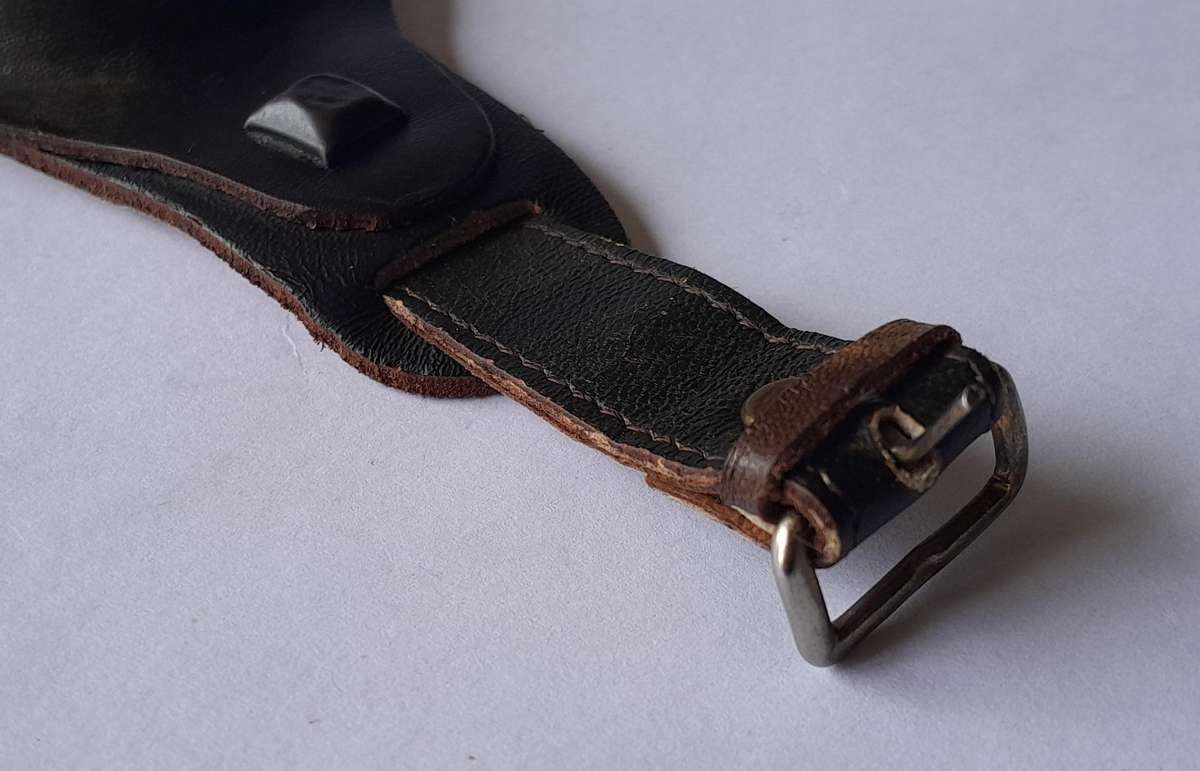 Rare Rhodesian Bush War Army Issue Watchstrap.  Leather Camo.  Near Mint Condition.