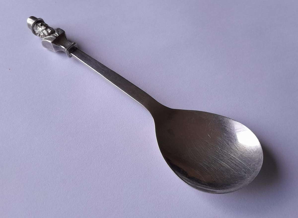 Solid Silver Paul Kruger Spoon to Commemorate `Battle of Amajuba`. Cape Mint. 39.14 grams.