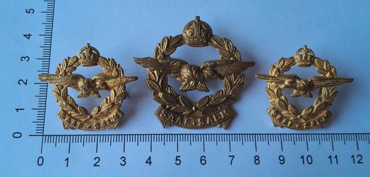 WW2 SA Air Force Badge Set.  Cap & 2 Collars (facing).  Lugs Intact.