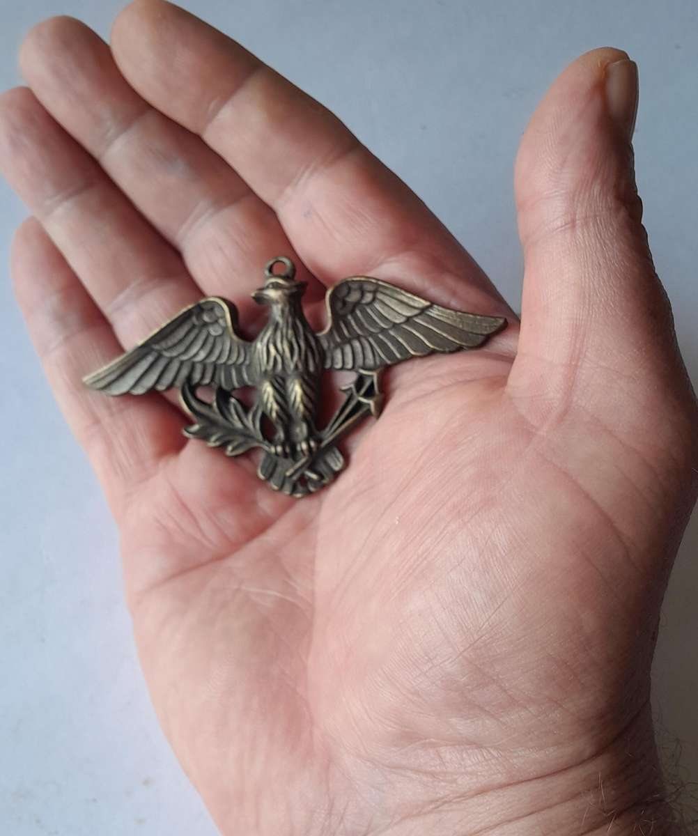 Large Vintage WW2 American Eagle Metal Pendant.