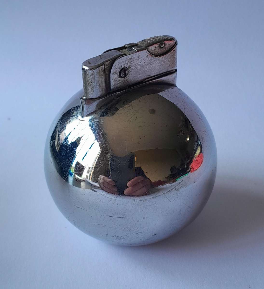 Vintage Art Deco "The Orb" Chromed Table Lighter. Made in England.