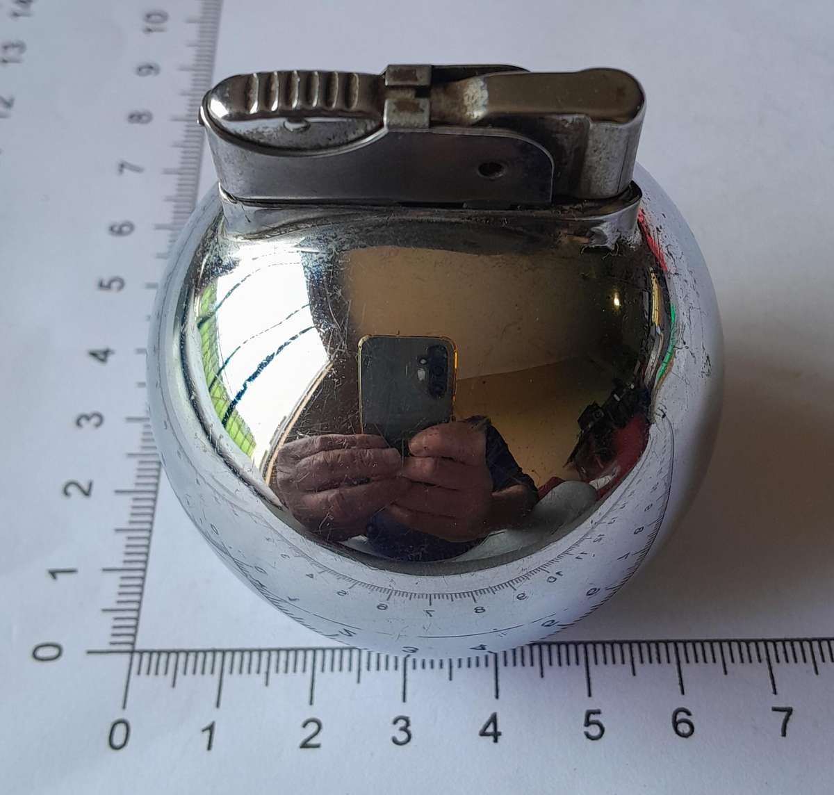 Vintage Art Deco "The Orb" Chromed Table Lighter. Made in England.