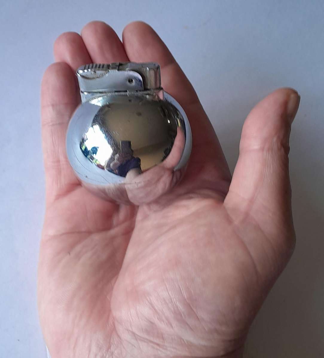 Vintage Art Deco "The Orb" Chromed Table Lighter. Made in England.