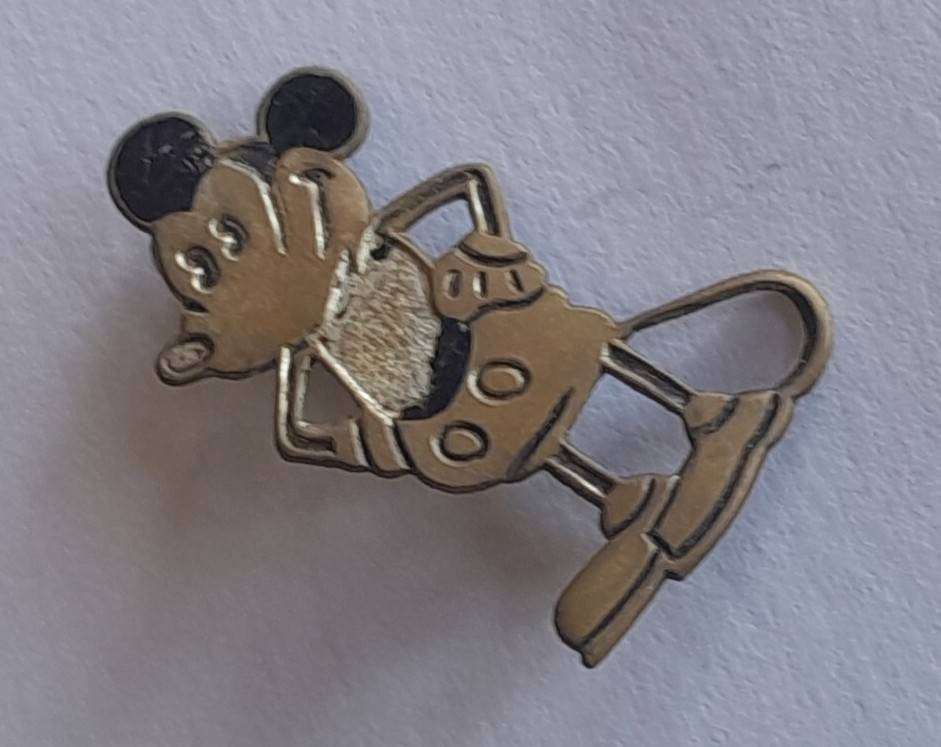 Rare Vintage Mickey Mouse Badge.  Enameled Metal.  Pin Intact.