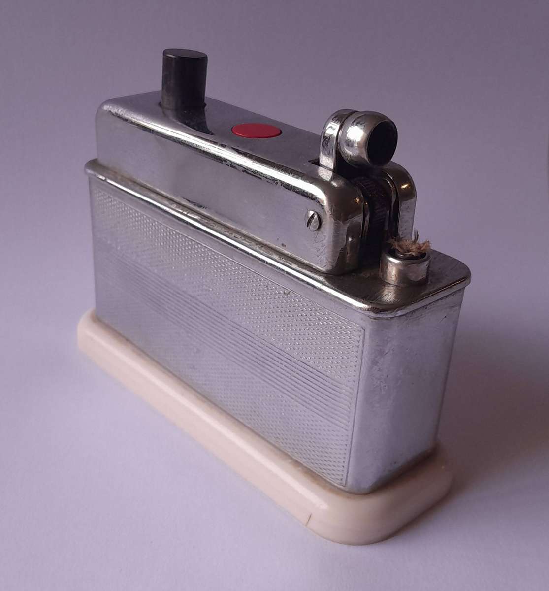 Rare Art Deco Barclay Push-Button Bakelite Table Lighter.