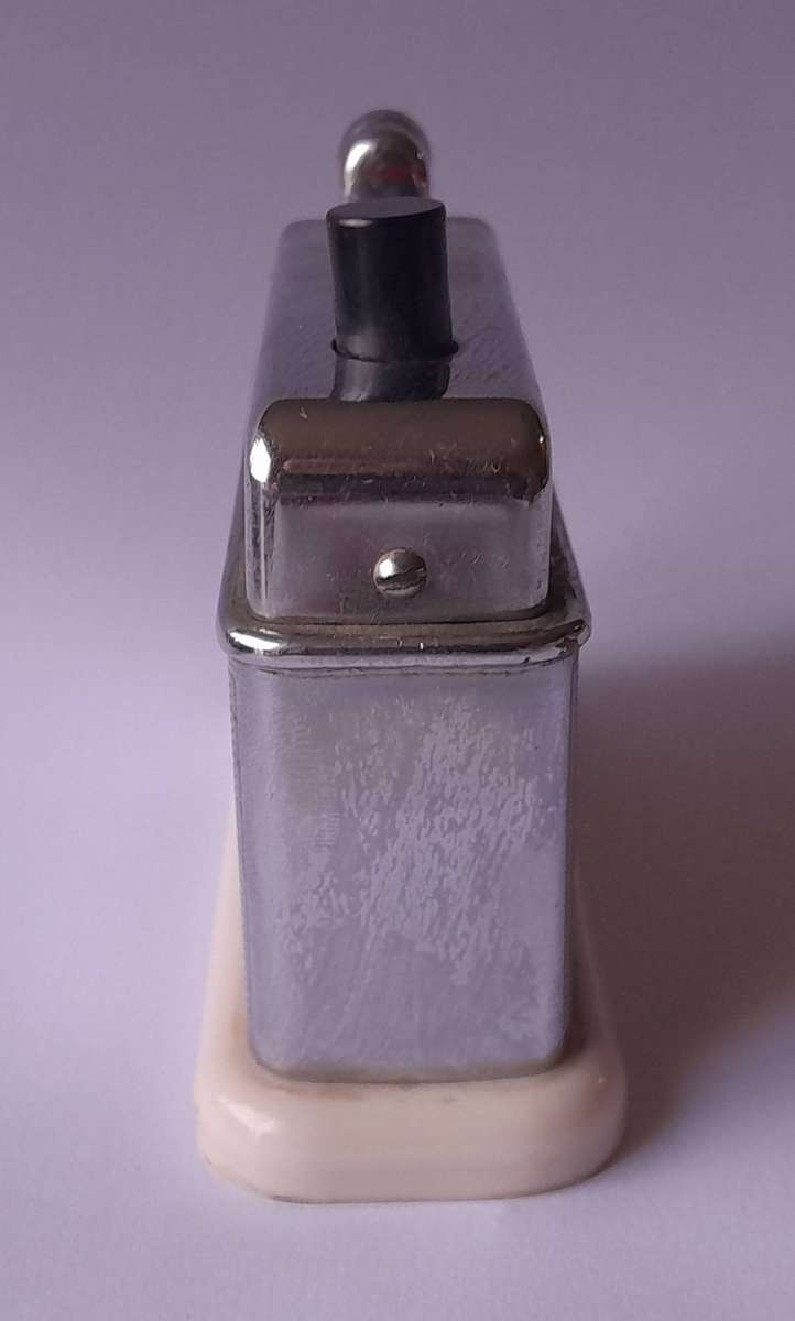 Rare Art Deco Barclay Push-Button Bakelite Table Lighter.