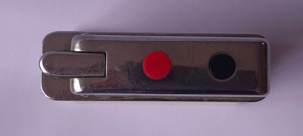 Rare Art Deco Barclay Push-Button Bakelite Table Lighter.