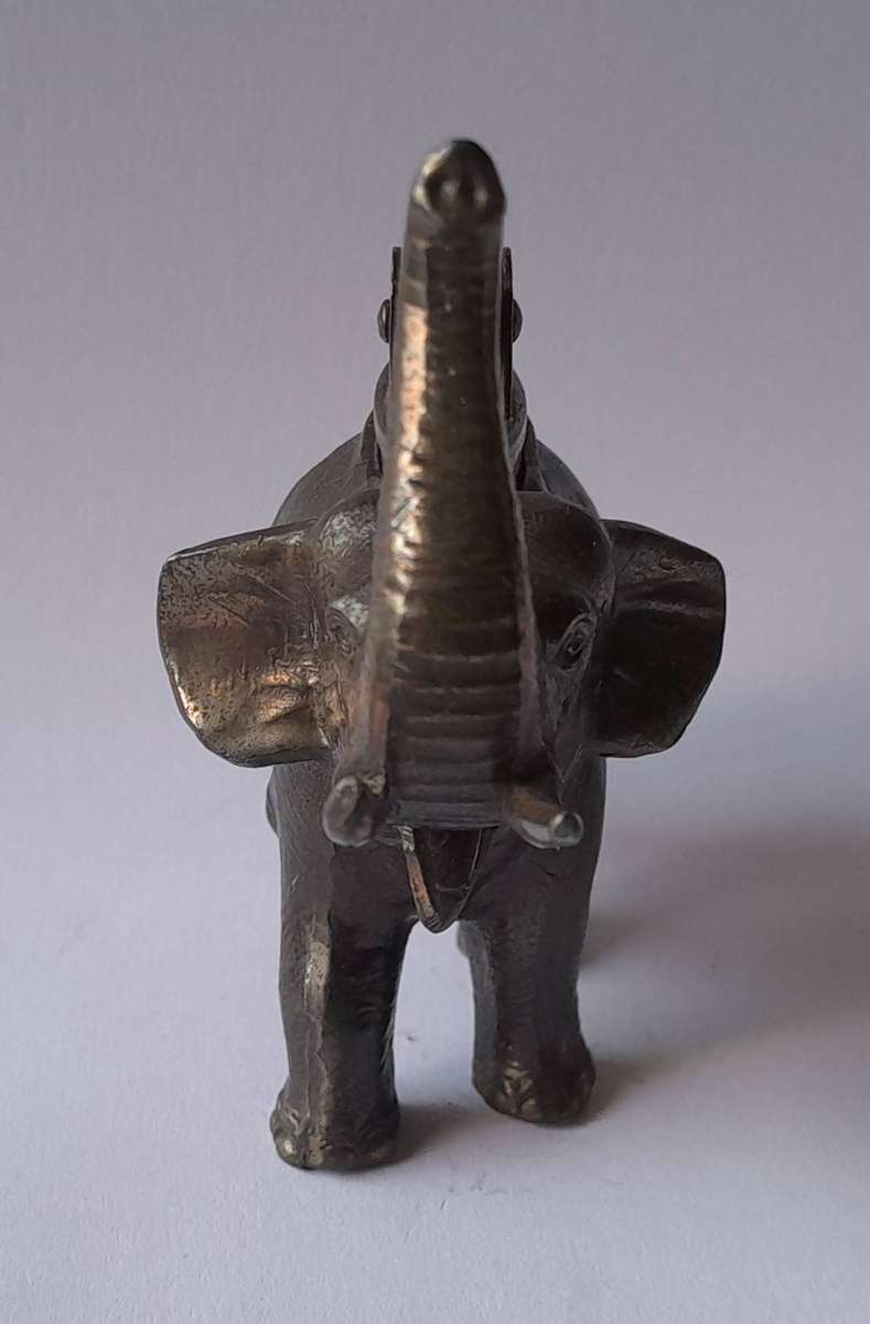 Vintage 1960's "Van Hunks" Elephant Cast Metal Table Lighter.