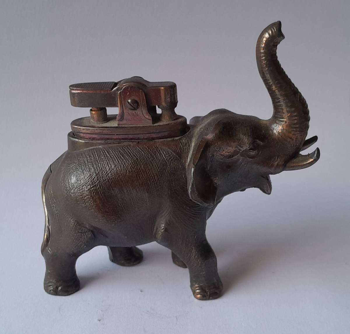 Vintage 1960's "Van Hunks" Elephant Cast Metal Table Lighter.