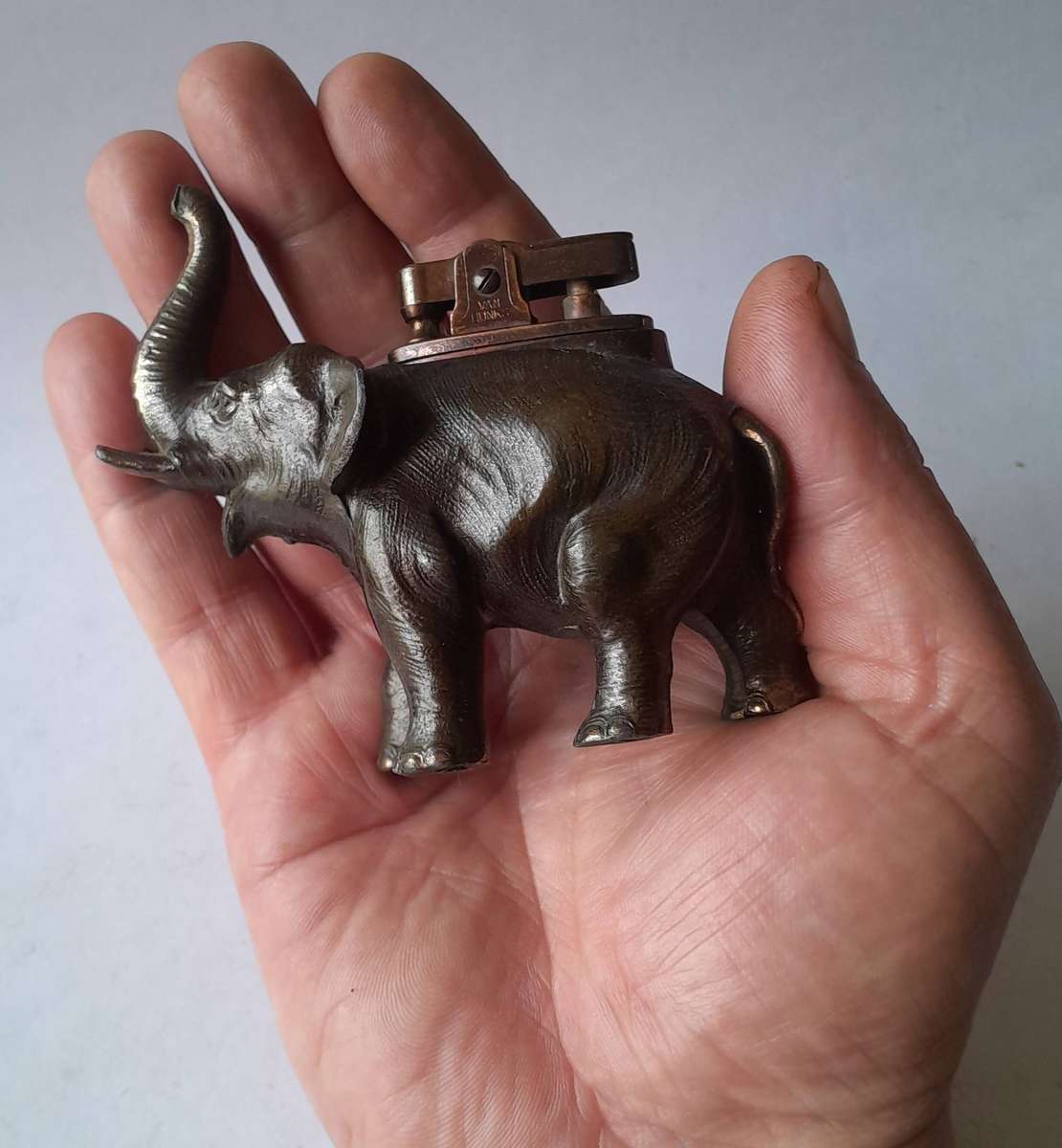 Vintage 1960's "Van Hunks" Elephant Cast Metal Table Lighter.