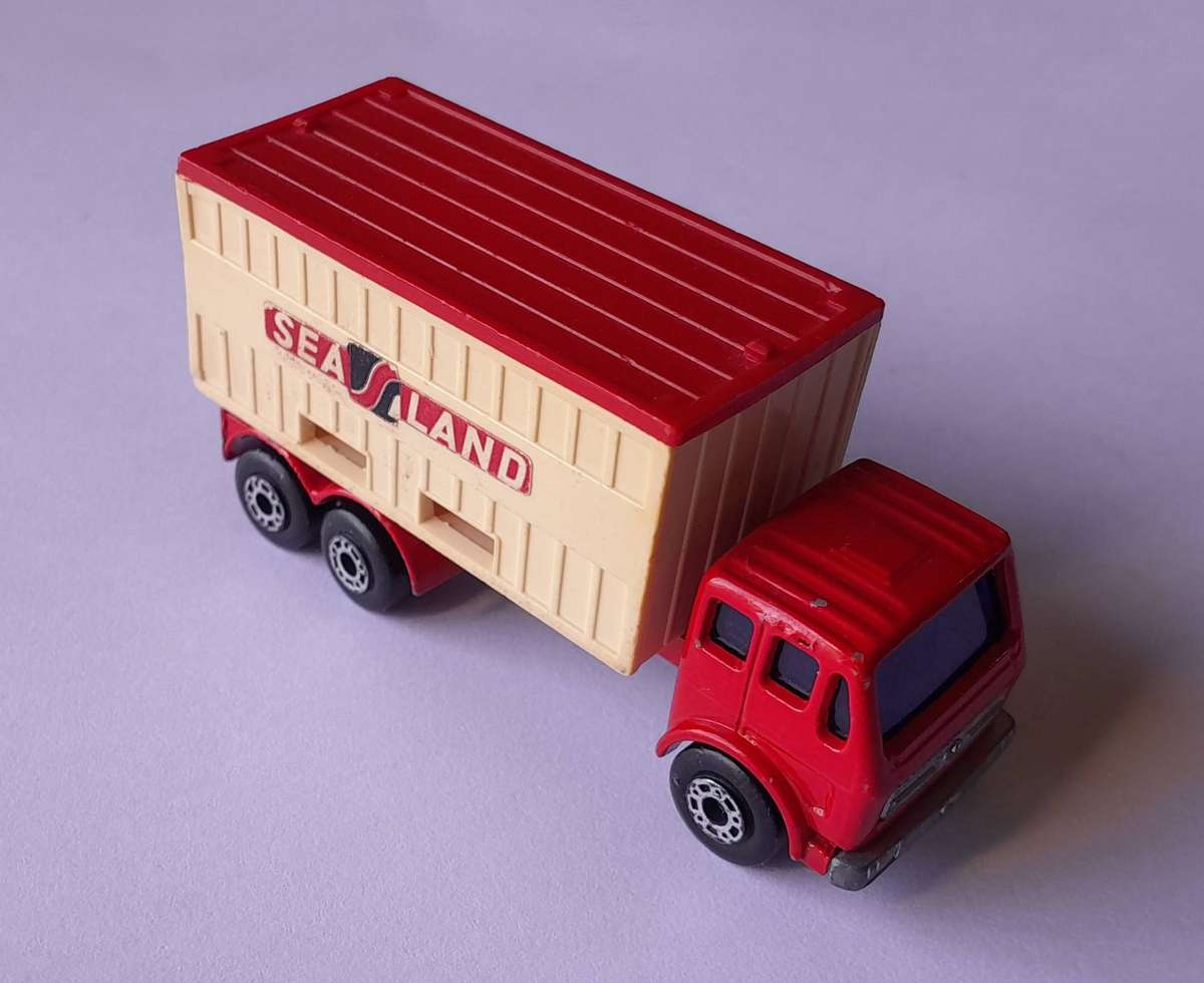 Vintage 1970's Lesney Matchbox Die-Cast Mercedes Container Truck.  No Back Doors.