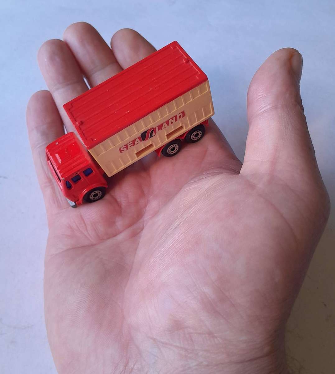 Vintage 1970's Lesney Matchbox Die-Cast Mercedes Container Truck.  No Back Doors.