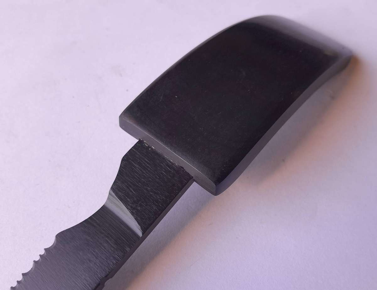 Valois USA 440 Carbon Steel Belt Buckle Knife.