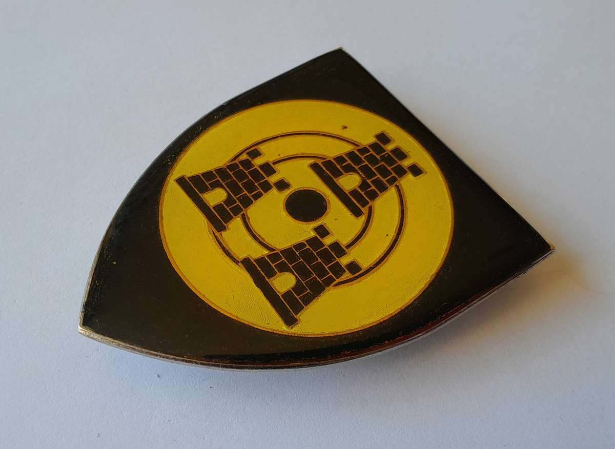 SADF De Aar Commando Shoulder Flash.  All Pins Intact.