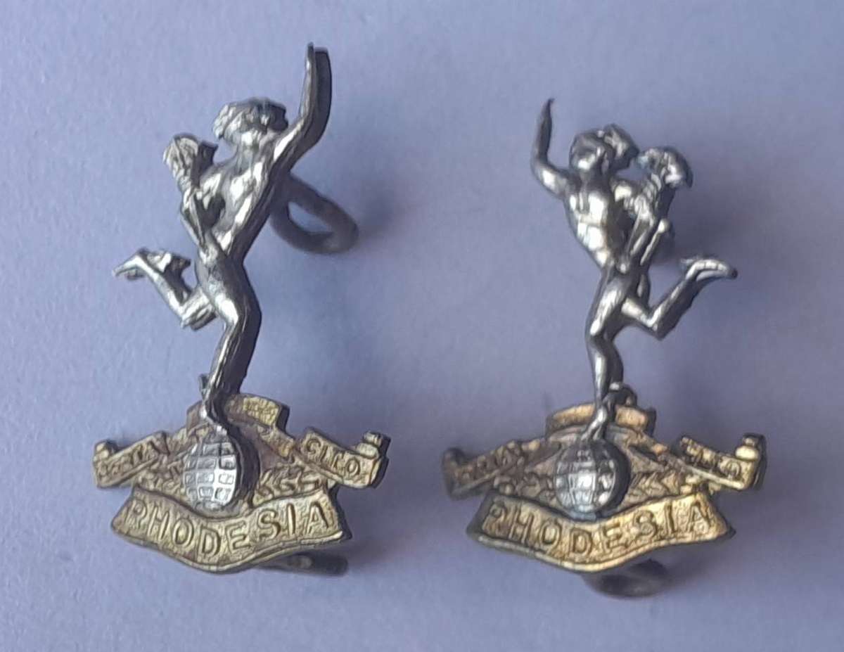 Pair Rhodesian Army Signal Corps Collar Badges (facing).  Lugs Intact.
