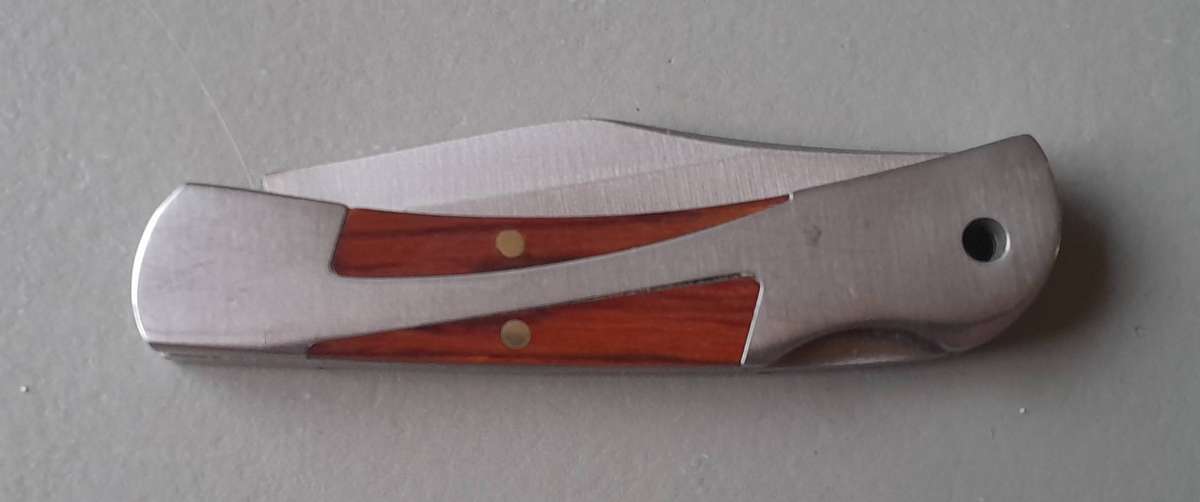 Vintage U.S.A. Saber Sanjia Lockback Folding Knife.