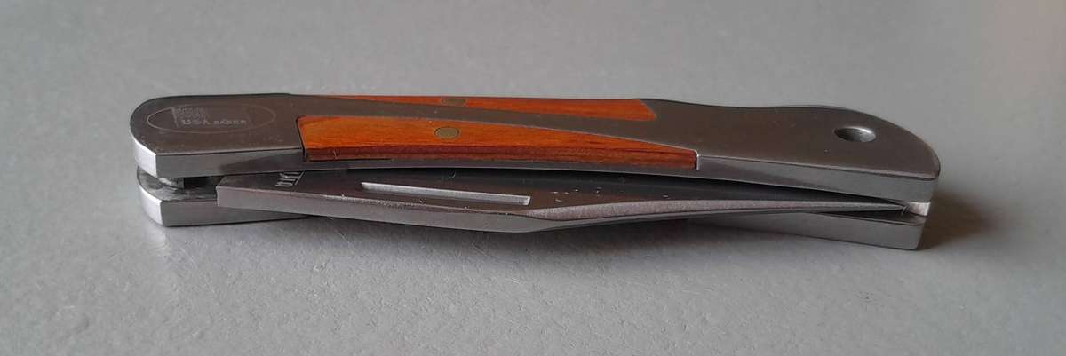 Vintage U.S.A. Saber Sanjia Lockback Folding Knife.