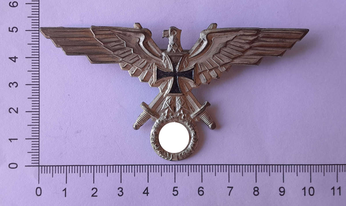 WW2 Third Reich DKB (German Veterans Association) Soldatenbund Breast Badge.