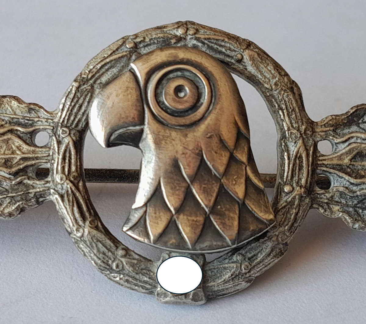 "Reserved". WW2 German Luftwaffe Silver Grade Reconnaissance Squadron Clasp Badge.