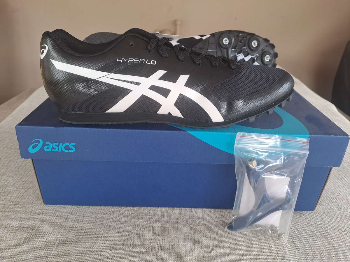 Asics Hyper LD 6 track and field shoe UK 10 / US 11 / EUR 45 / CM 29.0  (black/white)