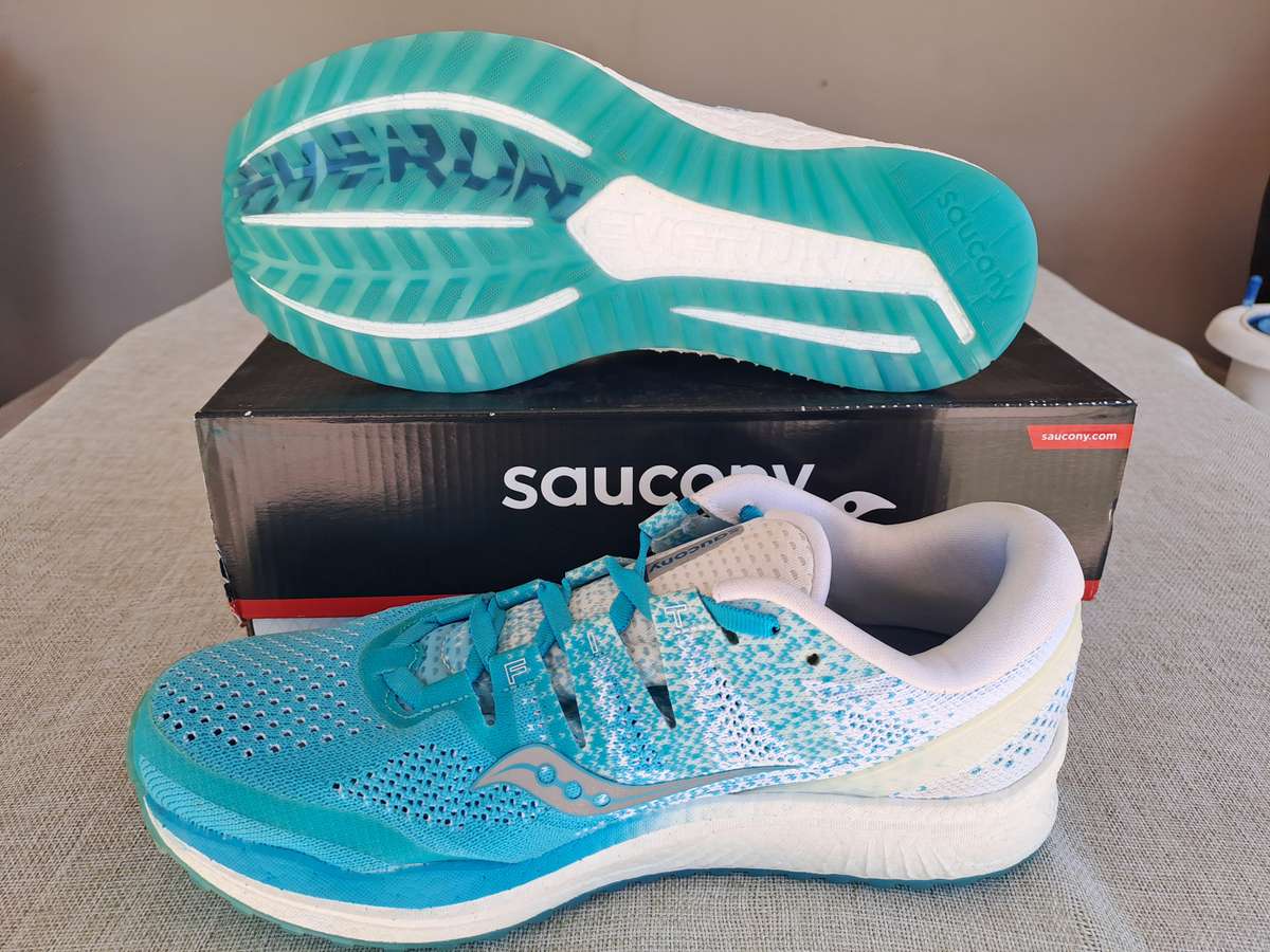 Saucony Freedom Iso 2 ladies running shoe - size UK 7 / US 9 / EUR 40.5 / CM 25.5