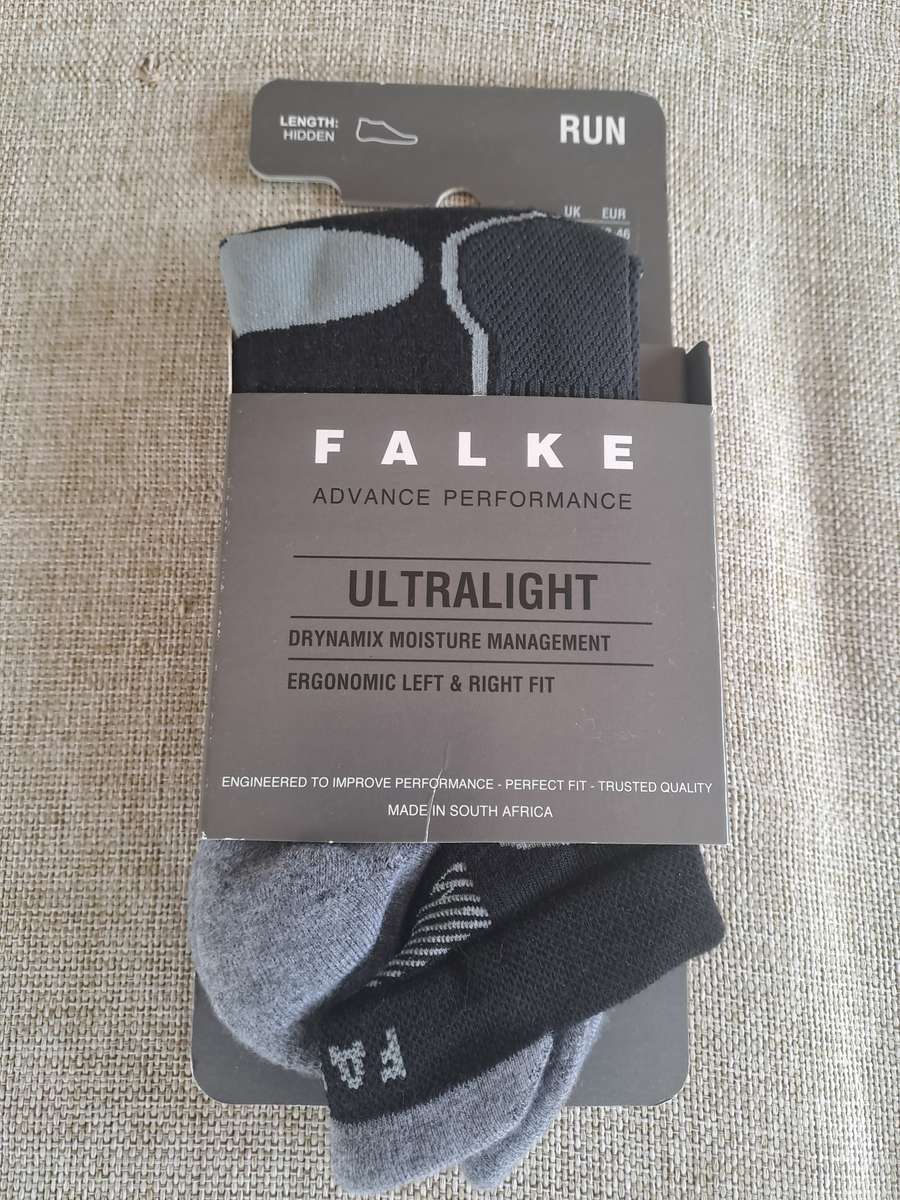 Falke socks, size 8-12, 4 pairs