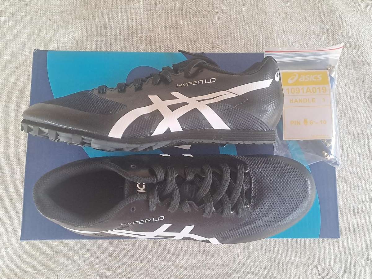 Asics Hyper LD 6 track and field shoe - size UK 4 / US 5 / EUR 37.5 / CM 24.0 (black/white)