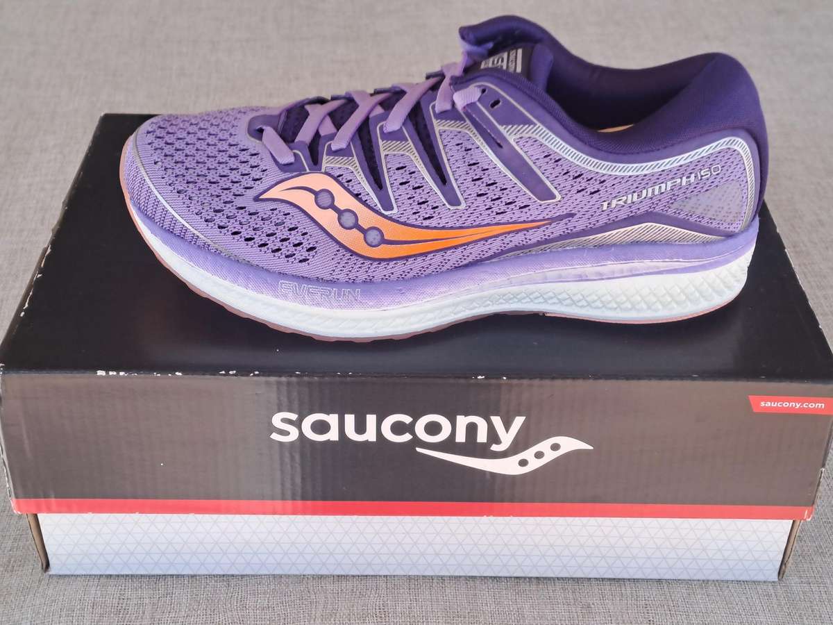 Saucony Triumph ISO 5 ladies running shoe - Size UK 7 / US 9 / EUR 40.5 / CM 25.5