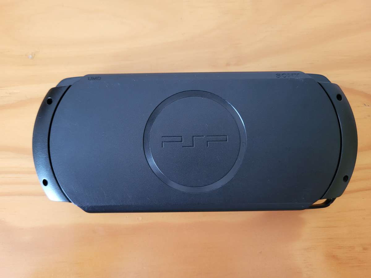 HUGE PSP BUNDLE | With Charger, Pouch, Memory Stick & 6 Games
