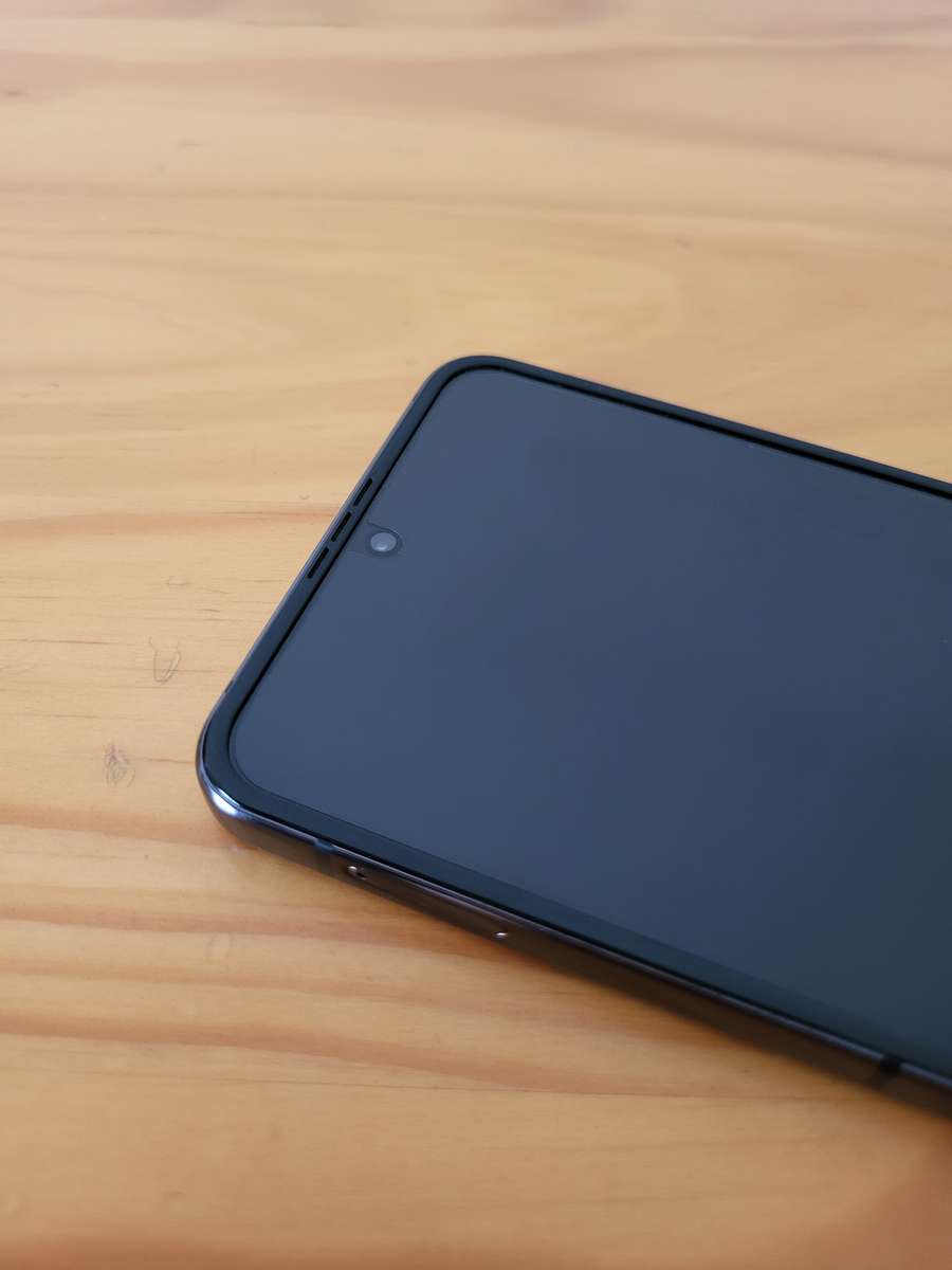 MINT SAMSUNG Z FLIP 4 256GB | BOXED WITH ACCESSORIES