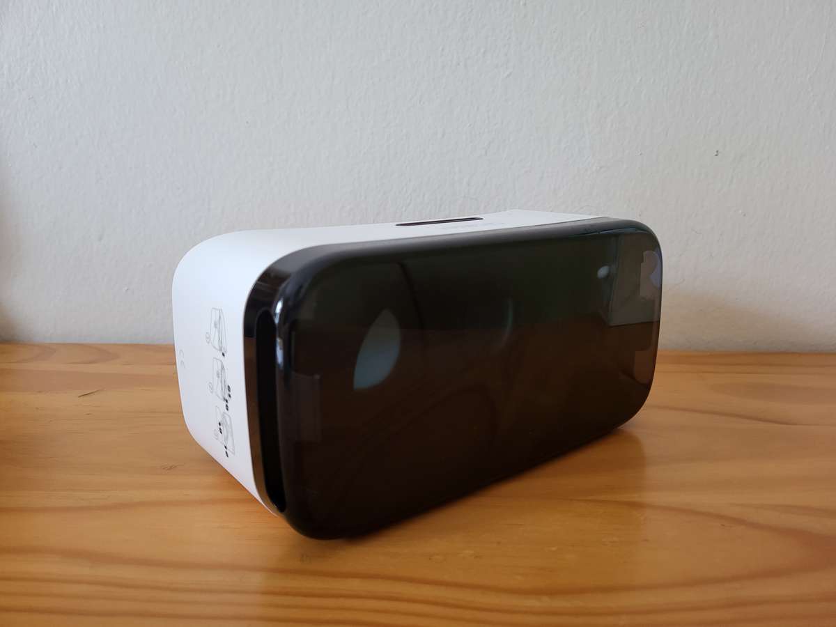 Alcatel Cricket VR Headset with Headstrap