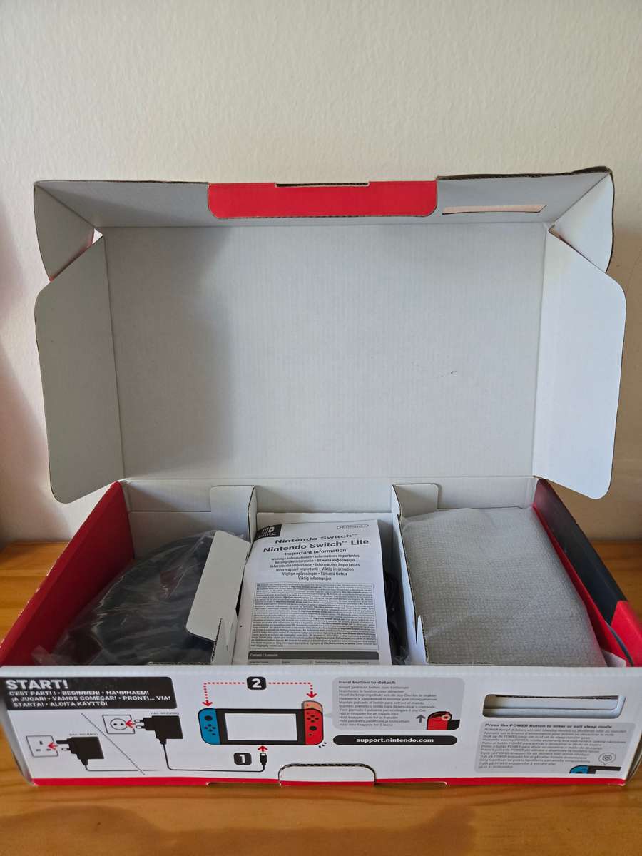 Nintendo Switch V2 Complete Bundle Boxed + MicroSD Card