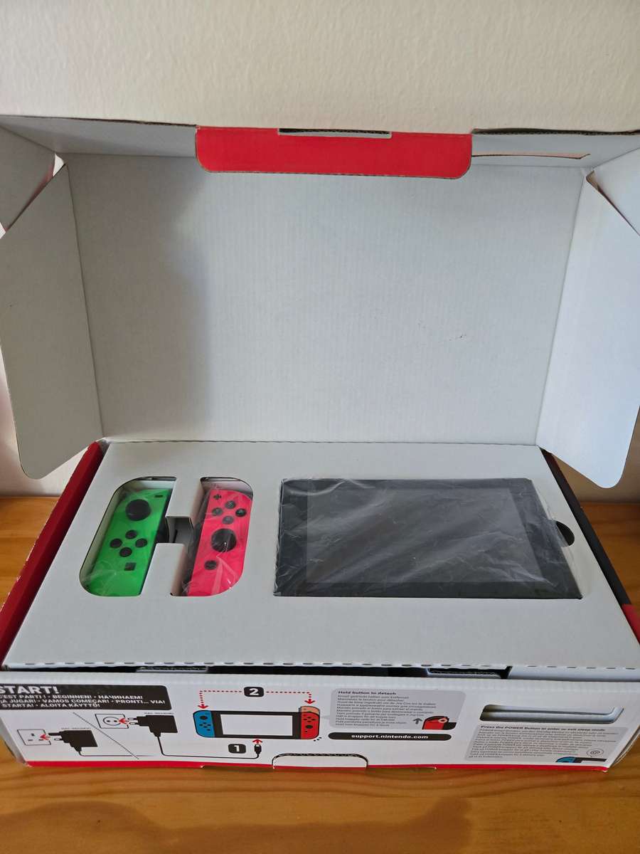 Nintendo Switch V2 Complete Bundle Boxed + MicroSD Card