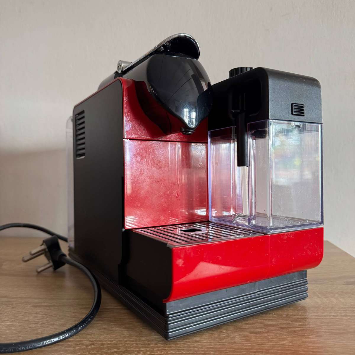 Nespresso Lattissima Plus Coffee Machine