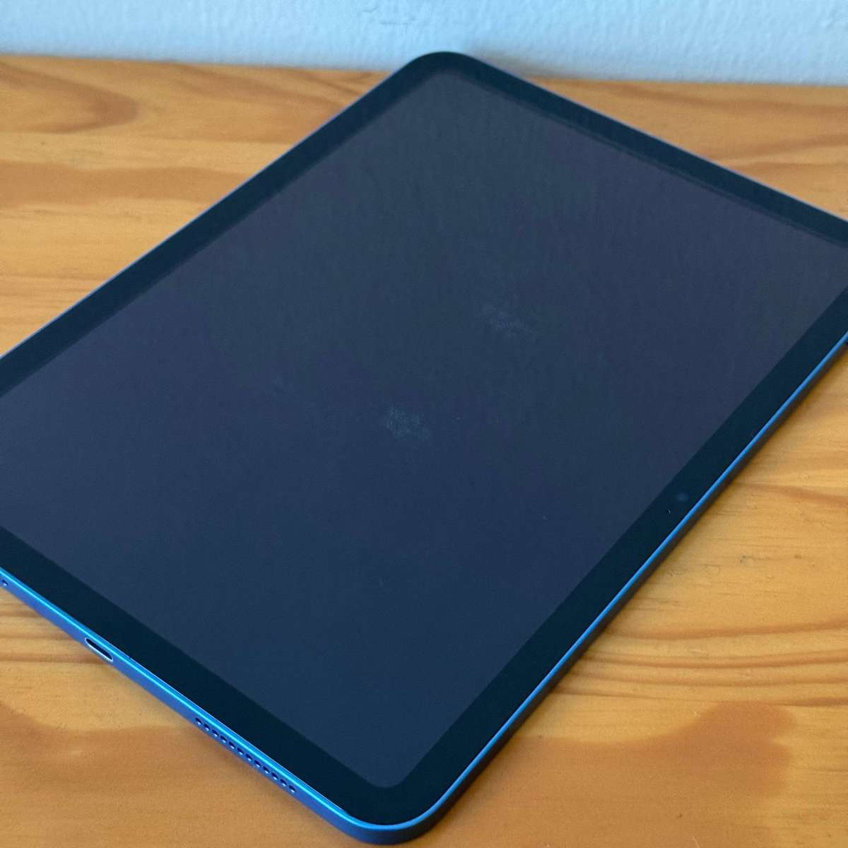 Apple iPad 2022 10th Gen 64GB