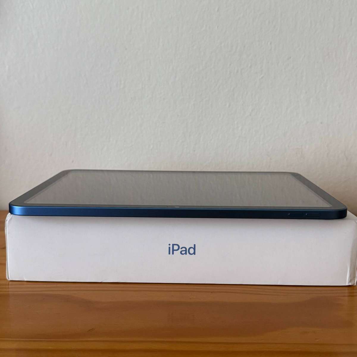 Apple iPad 2022 10th Gen 64GB