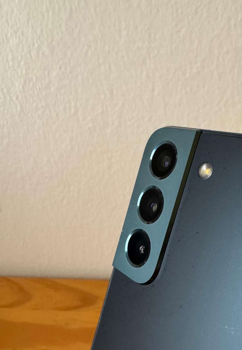 Samsung S22 5G | 256GB | Box + Extras